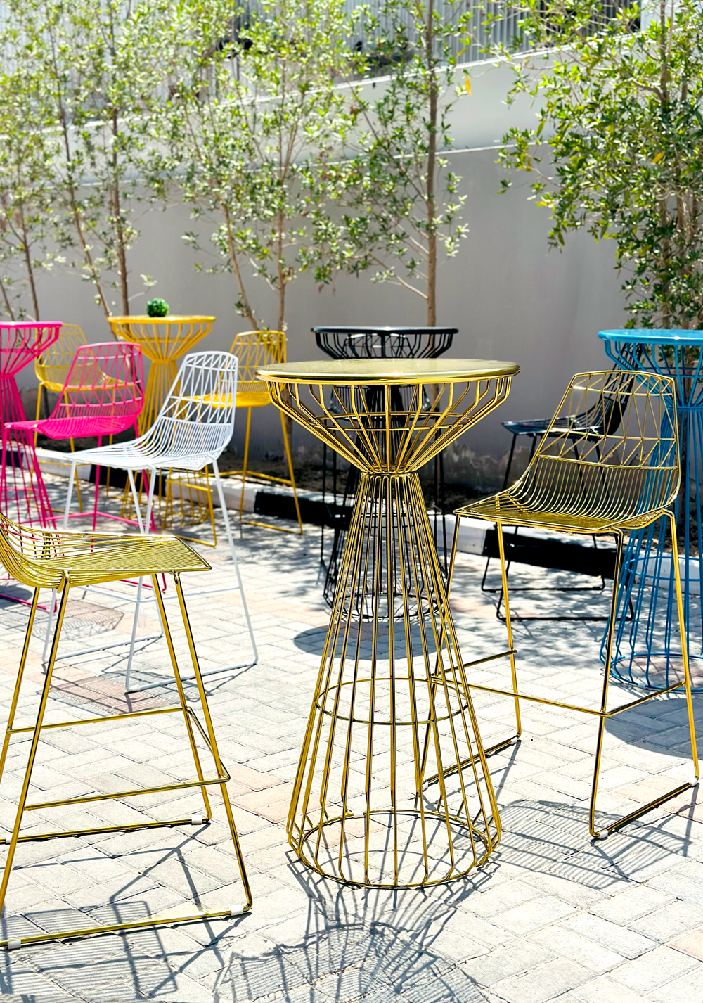 Cocktail Table & Chairs